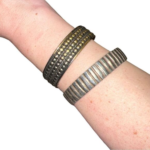 Two Vintage Silver Bangle Cuff Bracelets - Picture 5 of 8